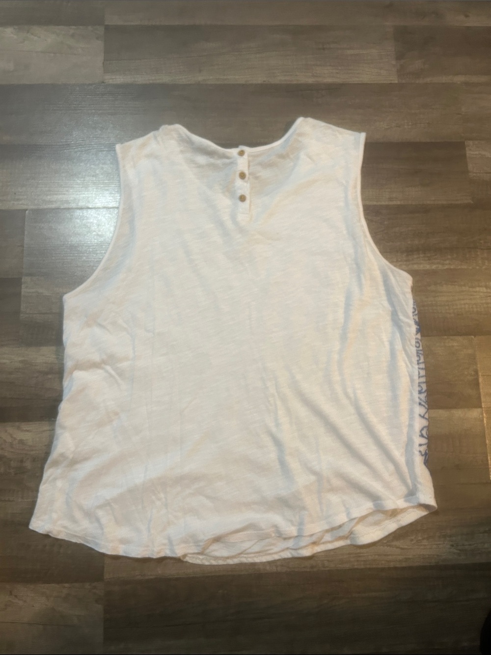 Lucky Brand Women’s White Tank with Blue Mandala Print Size Large - Picture 6 of 7
